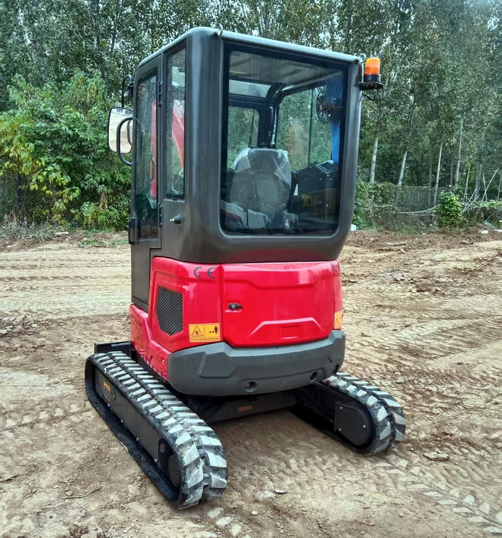 小型挖掘機BMPC25